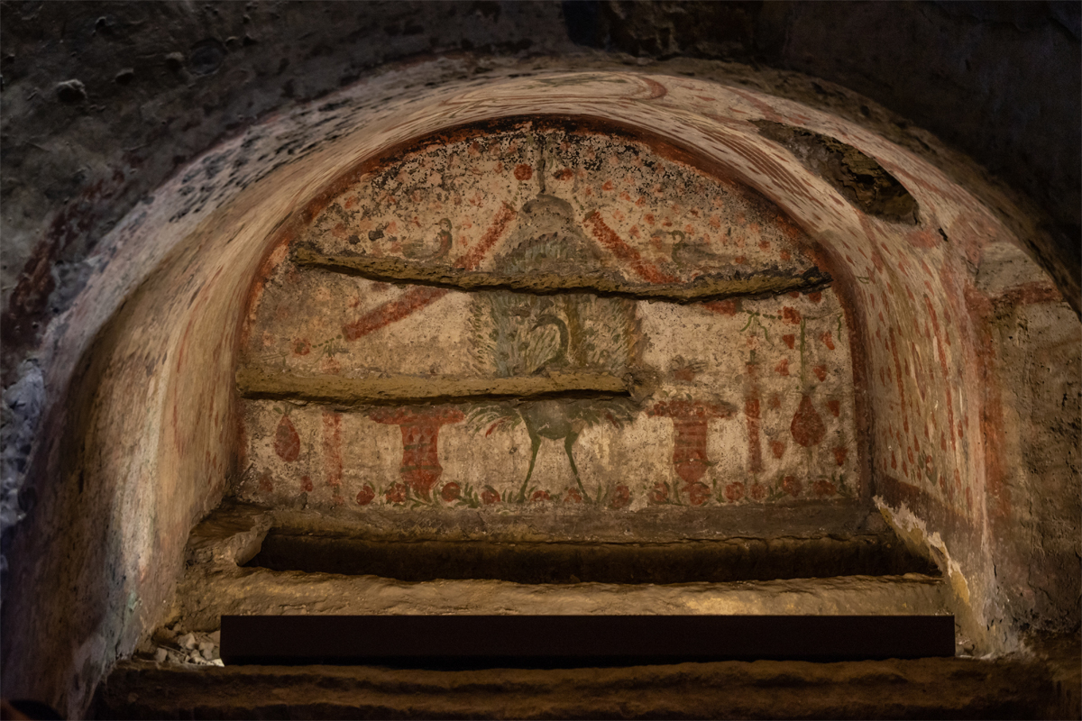 Le catacombe paleocristiane: un viaggio nel sottosuolo della fede